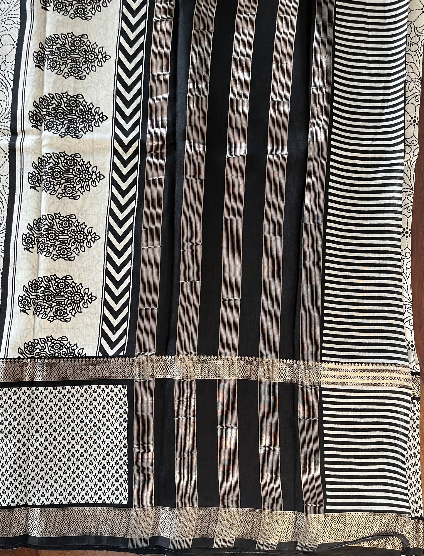 MulMul Cotton Saree - (Code 045)